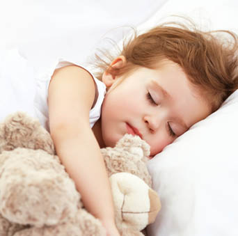 Atasi Si Kecil Susah Tidur dengan 8 Cara Ini!